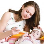 Khi trẻ bị sốt thì thân nhiệt tăng cao trên 37.5 độ