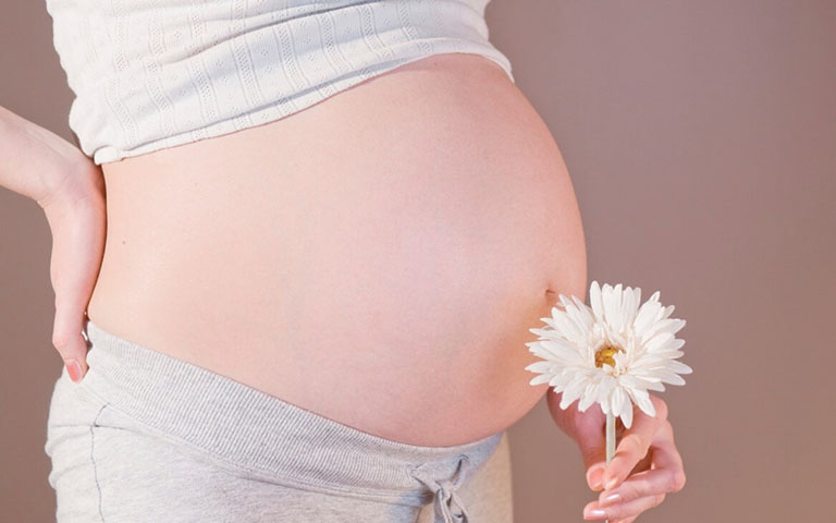 Phụ nữ mang thai nên phòng ngừa gai đôi cột sống cho trẻ ngay từ giai đoạn đầu thai sản