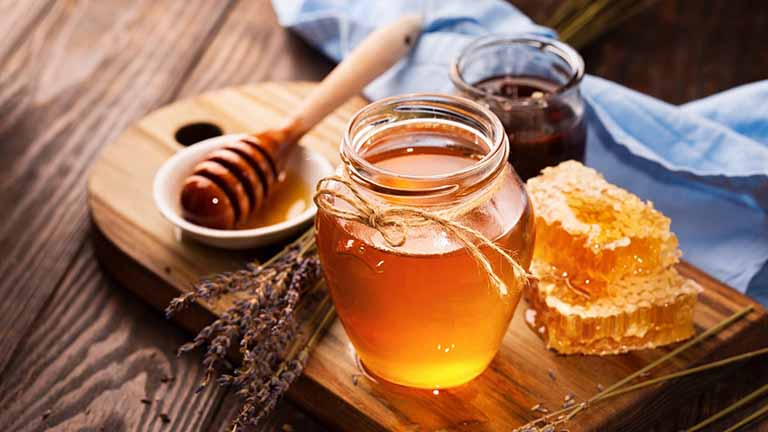 Có thể dùng chuối hột kết hợp với mật ong để chữa đau dạ dày