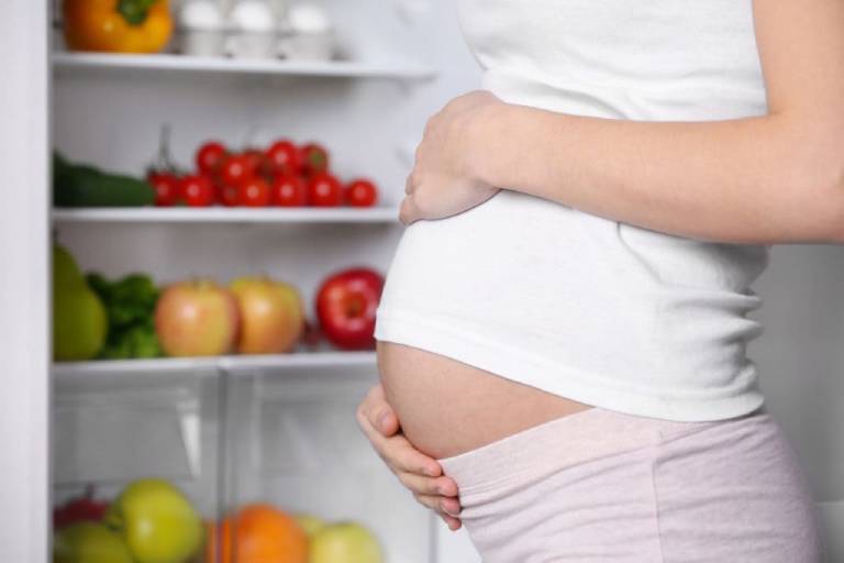 Mang thai 3 tháng đầu không nên ăn gì là thắc mắc chung của nhiều mẹ bầu
