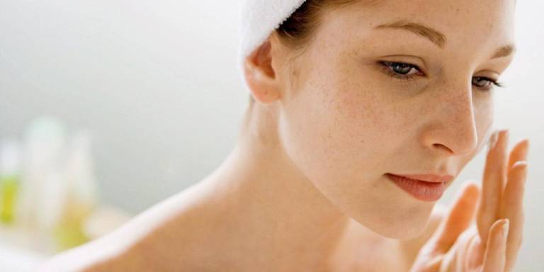 Cần chú ý chăm sóc để ngăn ngừa và cải thiện nám da sau sinh