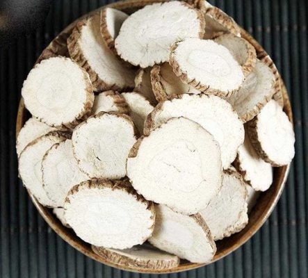 Bạch Chỉ: Dược Tính, Tác Dụng Chữa Bệnh Và Cách Dùng