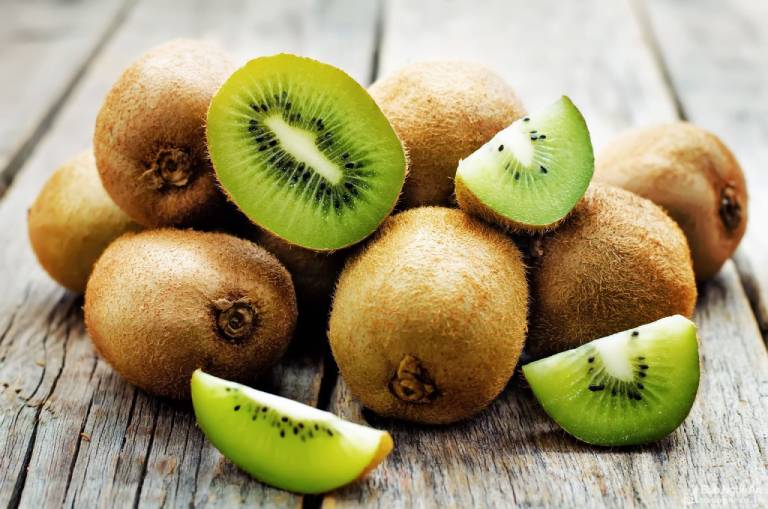 Kiwi được xem là siêu thực phẩm, nằm trong danh sách những loại trái cây giàu dinh dưỡng nhất trên thế giới