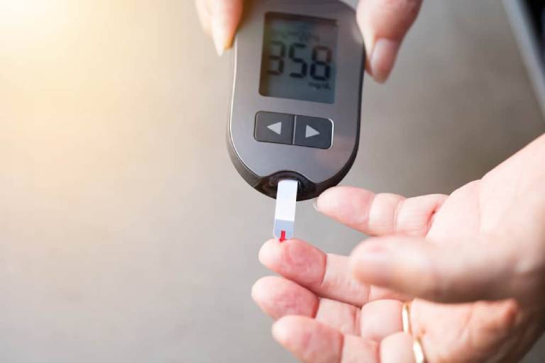Khi xét nghiệm tiểu đường bạn cần thực hiện đúng chỉ dẫn để có được kết quả chính xác nhất