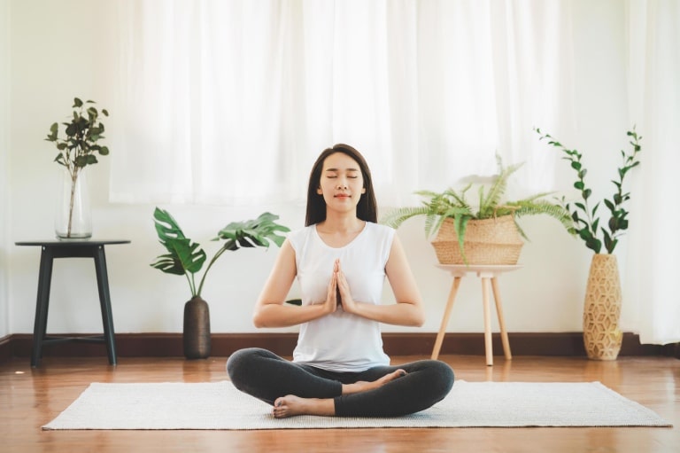 Trị rối loạn tiền đình bằng cách tập yoga