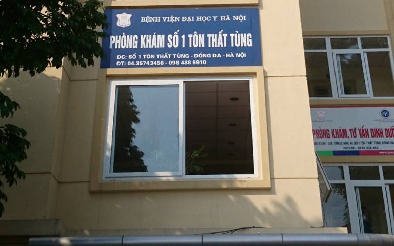 Phòng khám số 1, Bệnh viện Đại học Y Hà Nội tọa lạc ở số 1 Tôn Thất Tùng