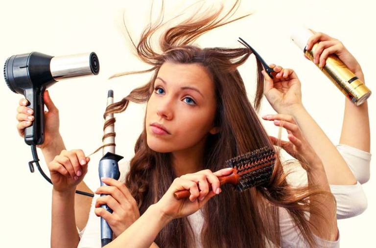 Rụng tóc ở phụ nữ thời kỳ mãn kinh