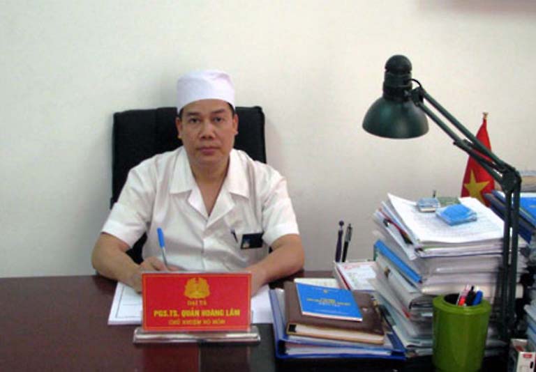 Phó Giáo sư, Tiến sĩ Quản Hoàng Lâm là bác sĩ chữa hiếm muộn giỏi ở Hà Nội 