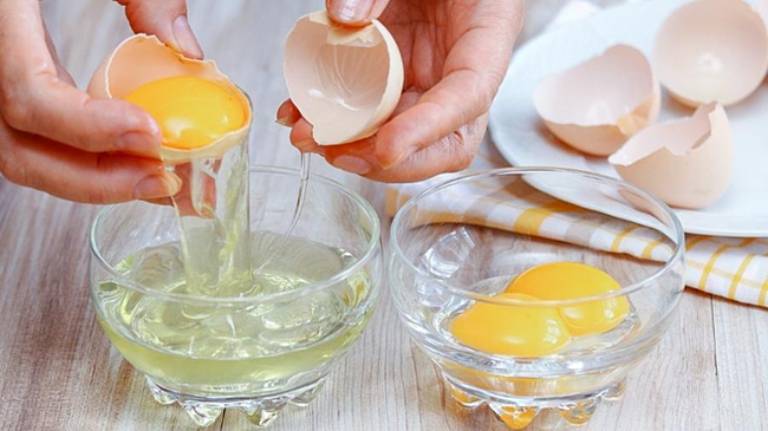 Lòng trắng trứng là nguyên liệu làm đẹp, trị rạn da an toàn, chi phí thấp mà bạn có thể sử dụng tại nhà