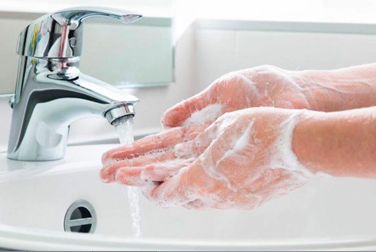 Rửa tay đúng cách giúp làm giảm nguy cơ mắc các bệnh do vi khuẩn, virus gây ra 