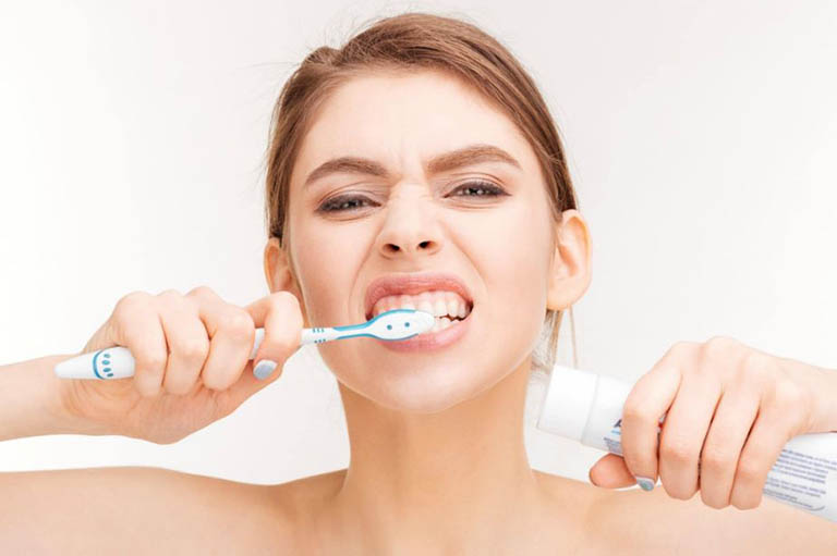 Vệ sinh răng miệng sạch sẽ là cách phòng ngừa viêm lợi hiệu quả