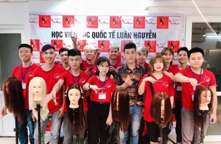 Top 10 địa chỉ Cắt Tóc Nữ đẹp ở Hà Nội được chị em thích