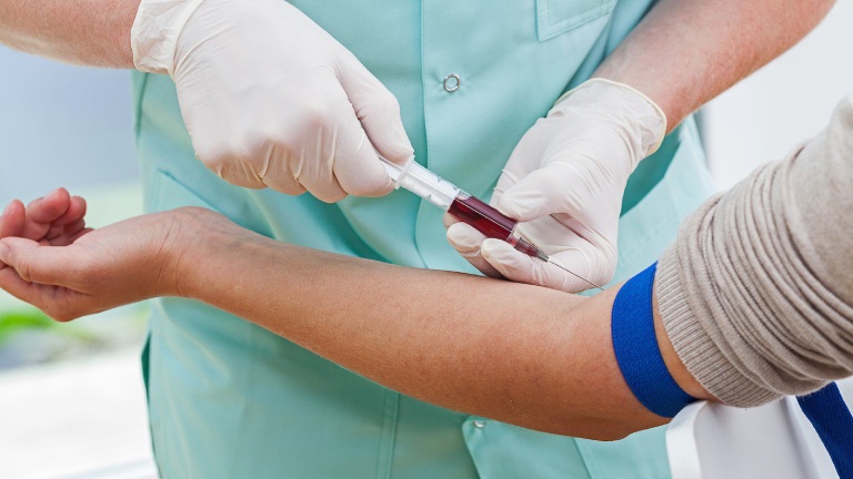 Quy trình xét nghiệm đông máu tại Phòng xét nghiệm Galaxy được thực hiện bởi đội ngũ kỹ thuật viên lành nghề